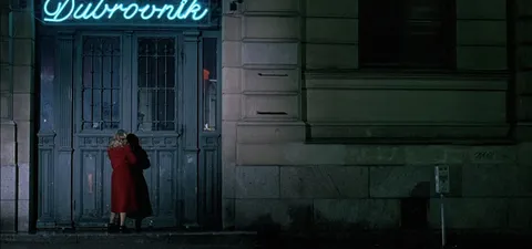 Nubes pasajeras Trailer