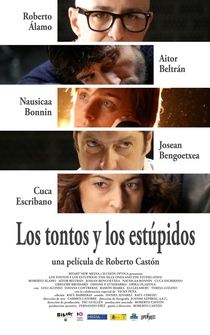 Poster Los tontos y los estúpidos