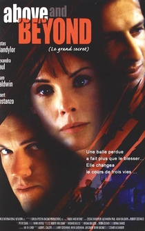 Poster de Más allá del deber