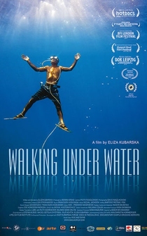 Poster Walking Under Water