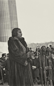 Poster Marian Anderson: The Whole World in Her Hands